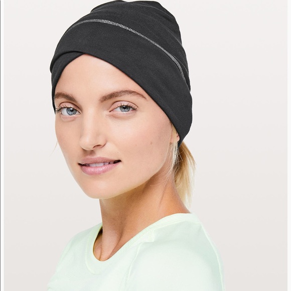 Lululemon Cross Chill Run Beanie - Picture 2 of 3